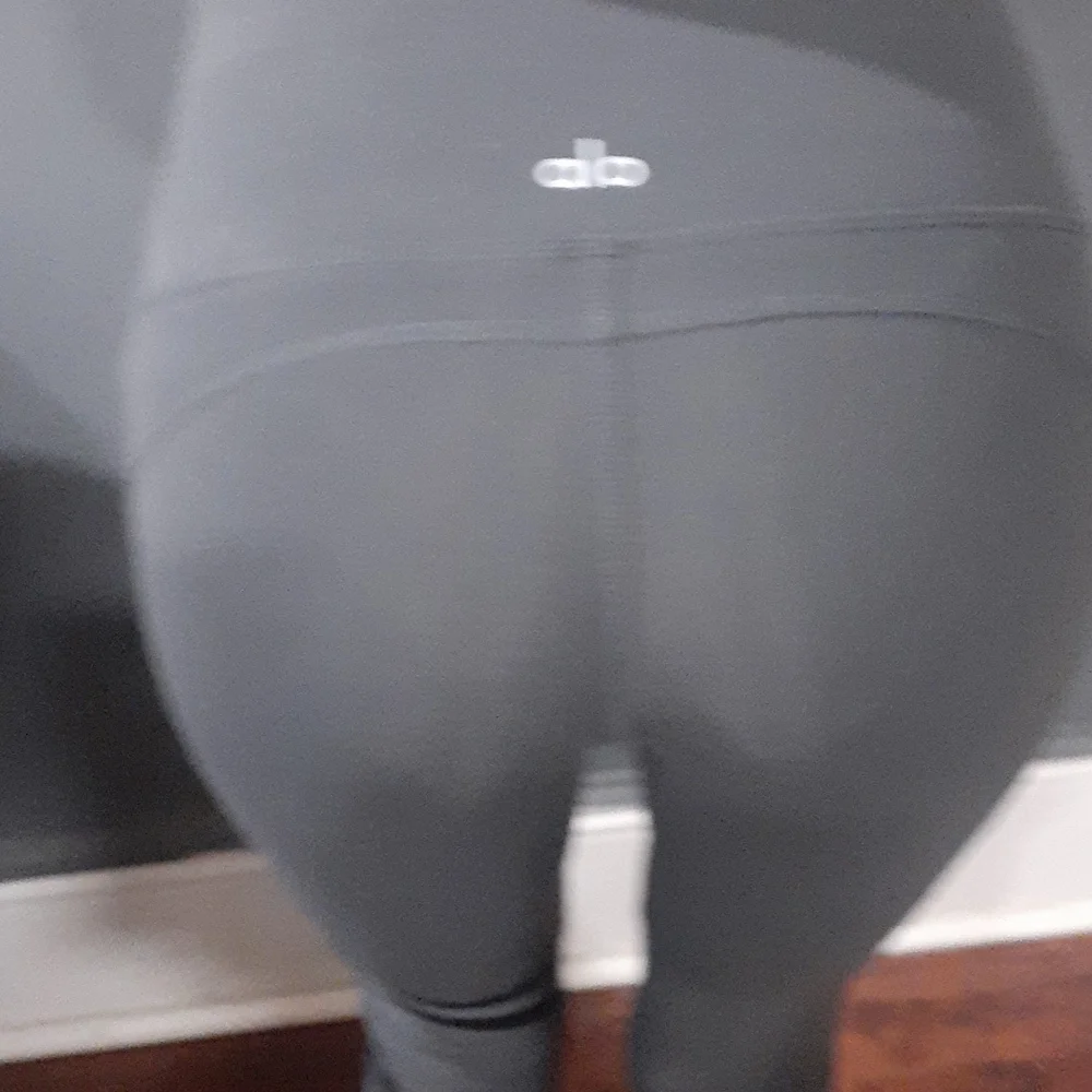 Alo yoga mesh wrapped stirrup high waist grey leggins size extra small - Picture 10 of 14